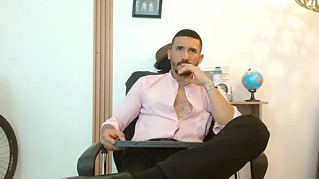 Reiko 85  online show from September 25, 2:45 pm