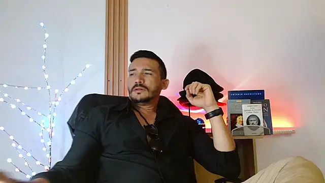 Reiko 85  online show from January 7, 3:28 pm