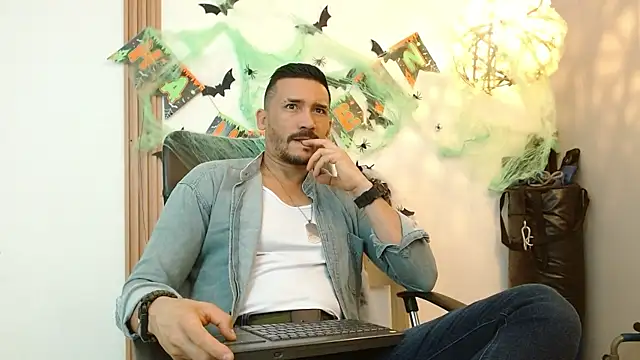 Reiko 85  online show from October 14, 3:01 pm