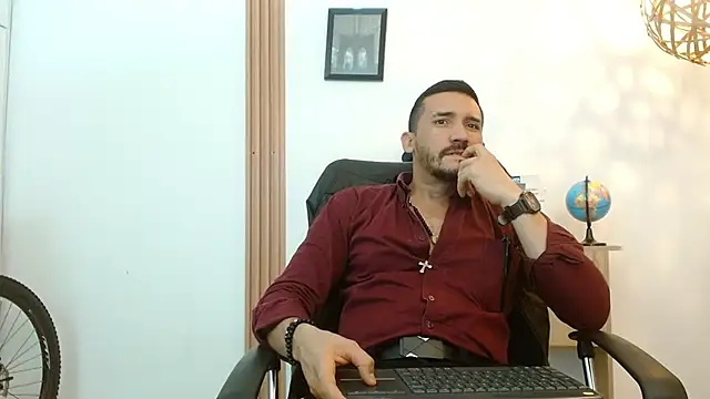 Reiko 85  online show from October 2, 7:50 pm