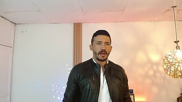 Reiko 85  online show from January 9, 2:35 pm