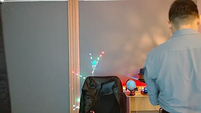 Reiko 85  online show from March 19, 2:39 pm