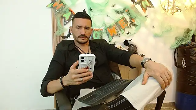 Reiko 85  online show from October 15, 2:36 pm