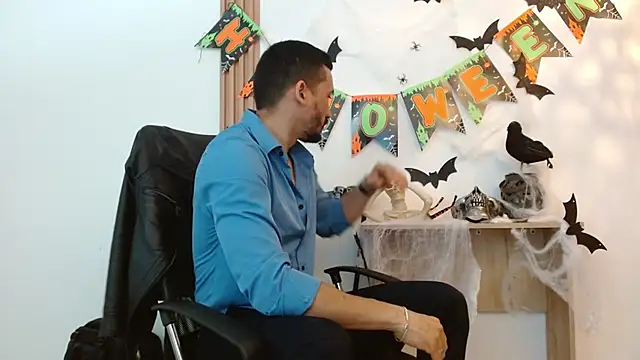 Reiko 85  online show from October 8, 2:51 pm