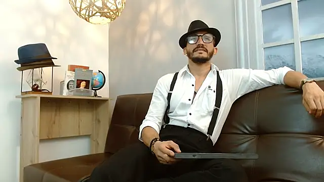 Reiko 85  online show from March 19, 7:49 pm