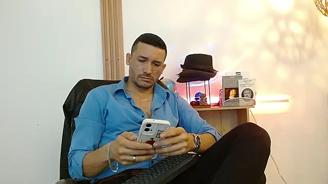 Reiko 85  online show from November 4, 3:05 pm