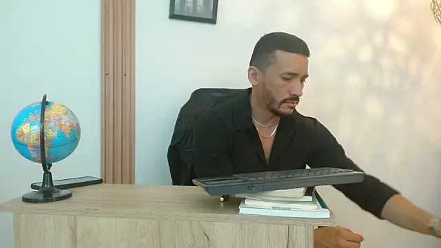 Reiko 85  online show from September 28, 3:30 pm