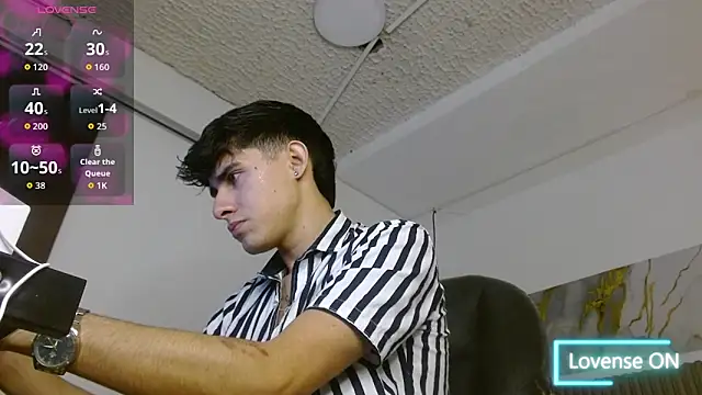 Dyla n18 online show from February 14, 8:20 pm