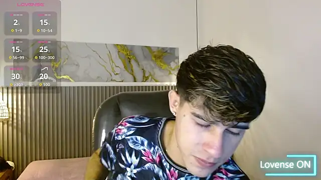 Dyla n18 online show from November 28, 7:36 pm