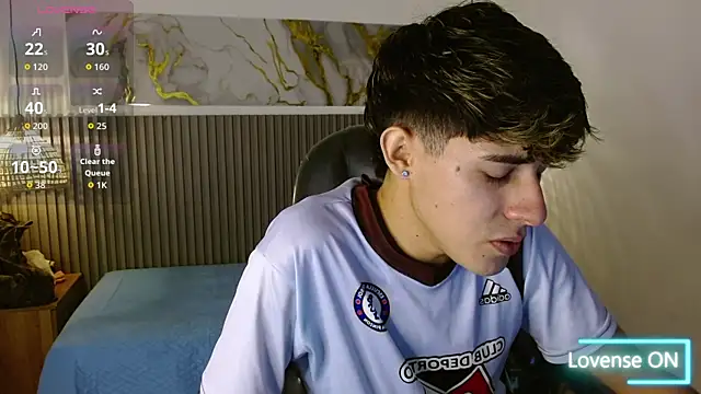 Dyla n18 online show from November 27, 8:09 pm