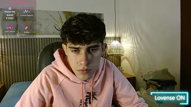 Dyla n18 online show from November 9, 7:29 pm