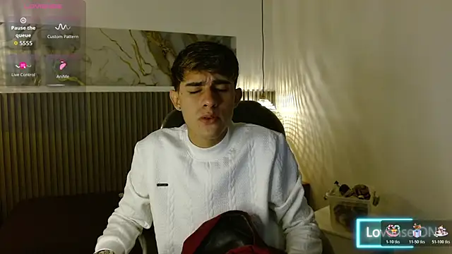 Dyla n18 online show from October 31, 9:22 pm