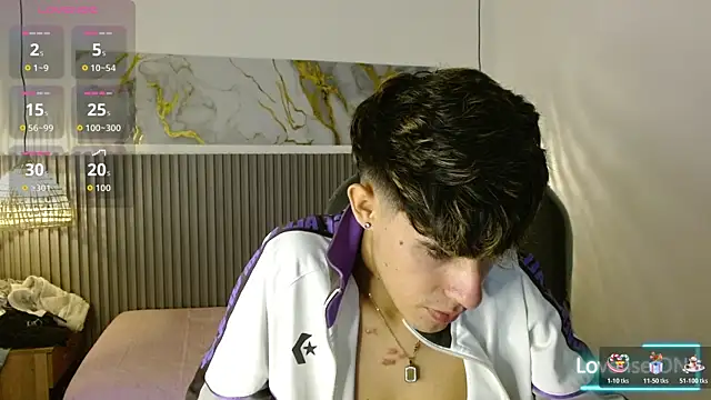 Dyla n18 online show from November 18, 8:12 pm