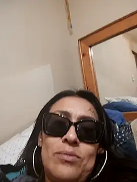 Snapshot of lovlypussy55 chatting on October 7, 10:11 pm lovlypussy55 online show from October 7, 10:11 pm