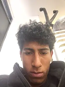 alexander32r online show from December 18, 3:05 pm