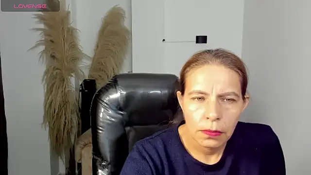 Milf karlye online show from April 9, 2:02 am