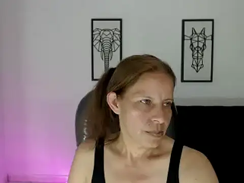 Snapshot of Milf_karlye chatting on February 22, 7:56 am Milf karlye online show from February 22, 7:56 am