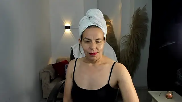 Milf karlye online show from February 25, 12:55 am