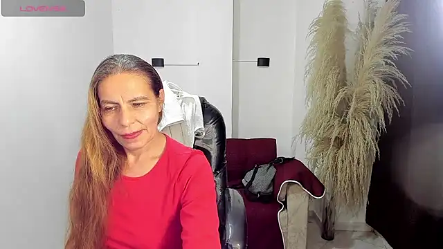 Snapshot of Milf_karlye chatting on June 21, 3:45 am Milf karlye online show from June 21, 3:45 am