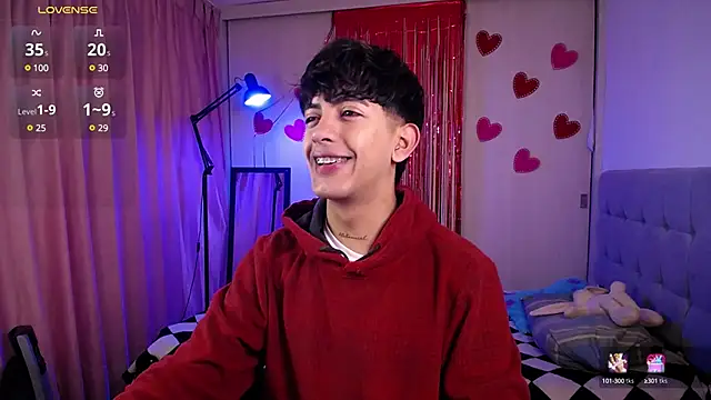 teobowny  online show from February 21, 1:33 pm