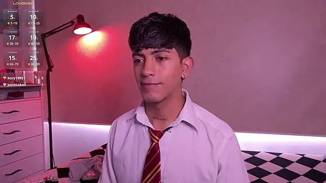 teobowny  online show from October 5, 7:26 pm