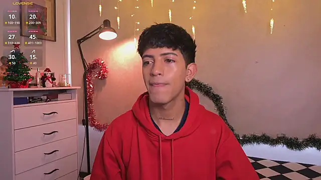 teobowny  online show from December 15, 1:06 pm