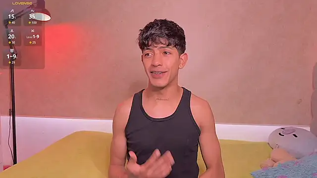 Snapshot of teobowny_ chatting on June 17, 2:27 pm teobowny online show from June 17, 2:27 pm