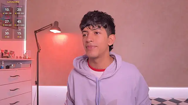 teobowny  online show from March 27, 8:21 pm