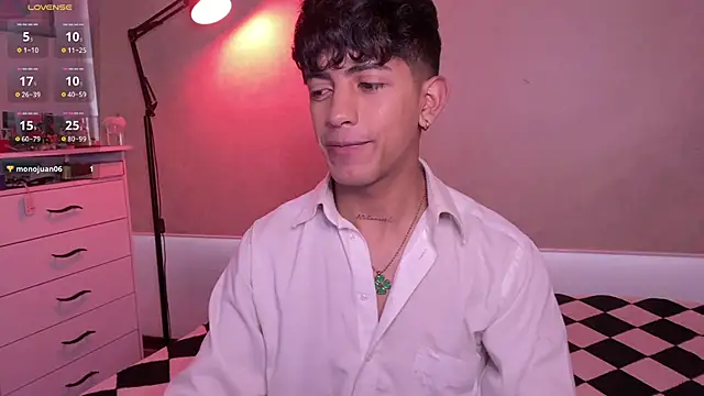 teobowny  online show from September 27, 10:05 pm