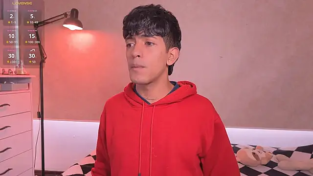 teobowny  online show from March 26, 8:40 pm