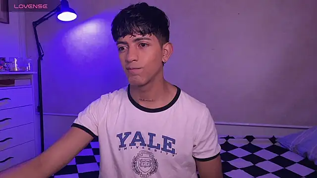 teobowny  online show from October 3, 12:58 am