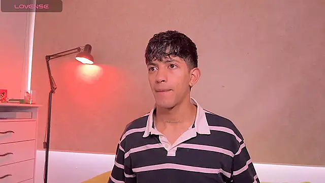 Snapshot of teobowny_ chatting on July 15, 3:19 pm teobowny online show from July 15, 3:19 pm