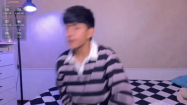 teobowny  online show from February 21, 8:55 pm