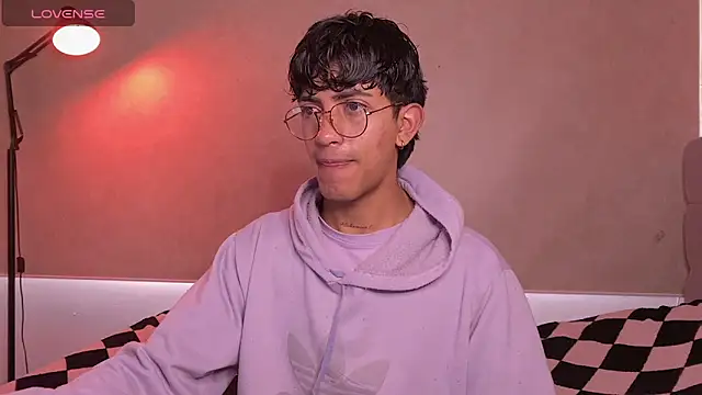 teobowny  online show from September 24, 12:33 pm