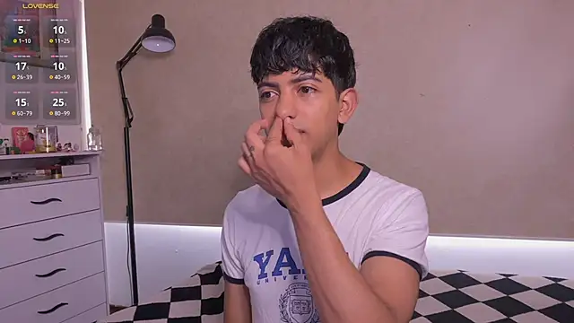 teobowny  online show from November 20, 12:28 pm