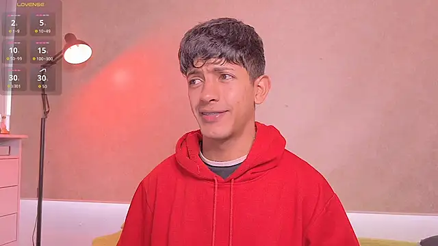 Snapshot of teobowny_ chatting on May 17, 5:13 pm teobowny online show from May 17, 5:13 pm