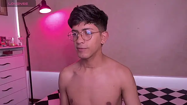 teobowny  online show from October 1, 12:42 pm