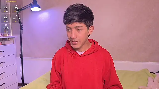 Snapshot of teobowny_ chatting on April 19, 5:47 pm teobowny online show from April 19, 5:47 pm