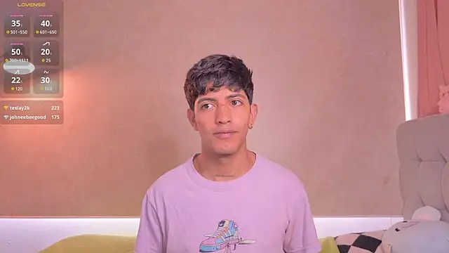 Snapshot of teobowny_ chatting on May 28, 4:57 pm teobowny online show from May 28, 4:57 pm