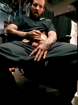 Whipit323 online show from March 7, 6:24 pm