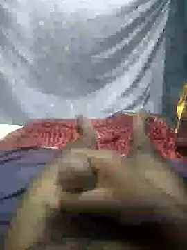 Snapshot of mallucallboy2104 chatting on January 1, 3:45 am mallucallboy2104 online show from January 1, 3:45 am