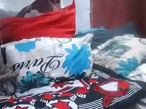 Naughty Sexy Couger online show from December 21, 8:27 am