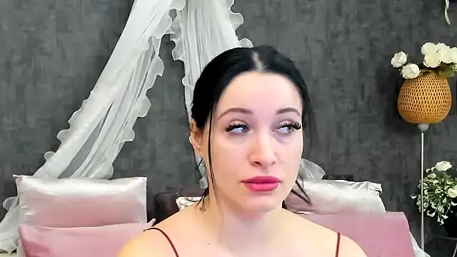 Snapshot of miss_sophieX chatting on February 27, 4:24 am miss sophieX online show from February 27, 4:24 am