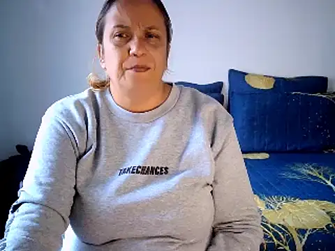 sexymilfxx6 online show from December 19, 7:29 am