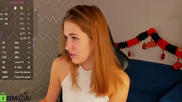 Jennifer Wadee online show from November 1, 12:28 am