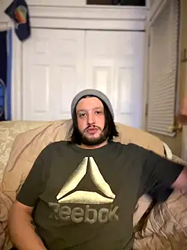 Snapshot of Marksoyer chatting on December 6, 3:24 am Marksoyer online show from December 6, 3:24 am