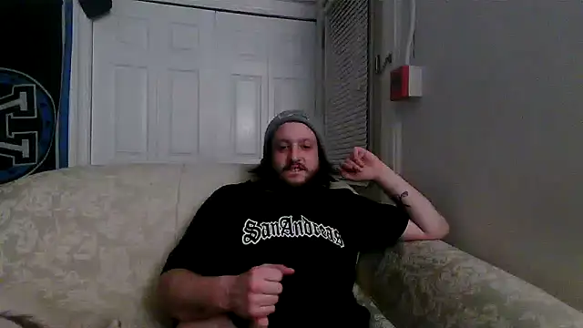 Snapshot of Marksoyer chatting on December 25, 8:29 am Marksoyer online show from December 25, 8:29 am