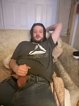 Snapshot of Marksoyer chatting on December 9, 6:23 am Marksoyer online show from December 9, 6:23 am