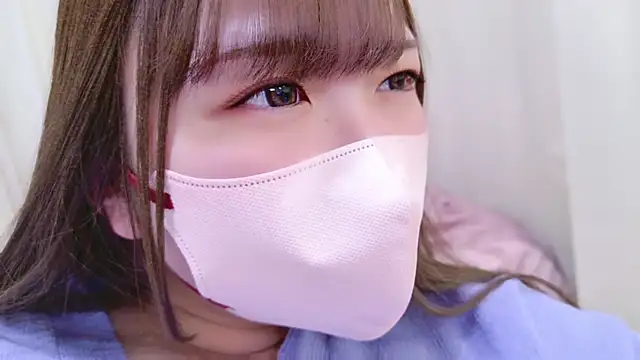 Snapshot of MAIKA_pyon chatting on November 12, 10:24 pm MAIKA pyon online show from November 12, 10:24 pm