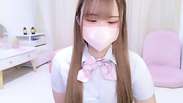 Snapshot of MAIKA_pyon chatting on October 20, 3:23 pm MAIKA pyon online show from October 20, 3:23 pm